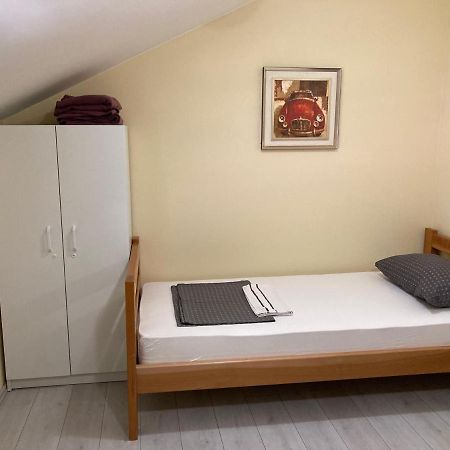 Hostel Jedvaj 크라피나 외부 사진