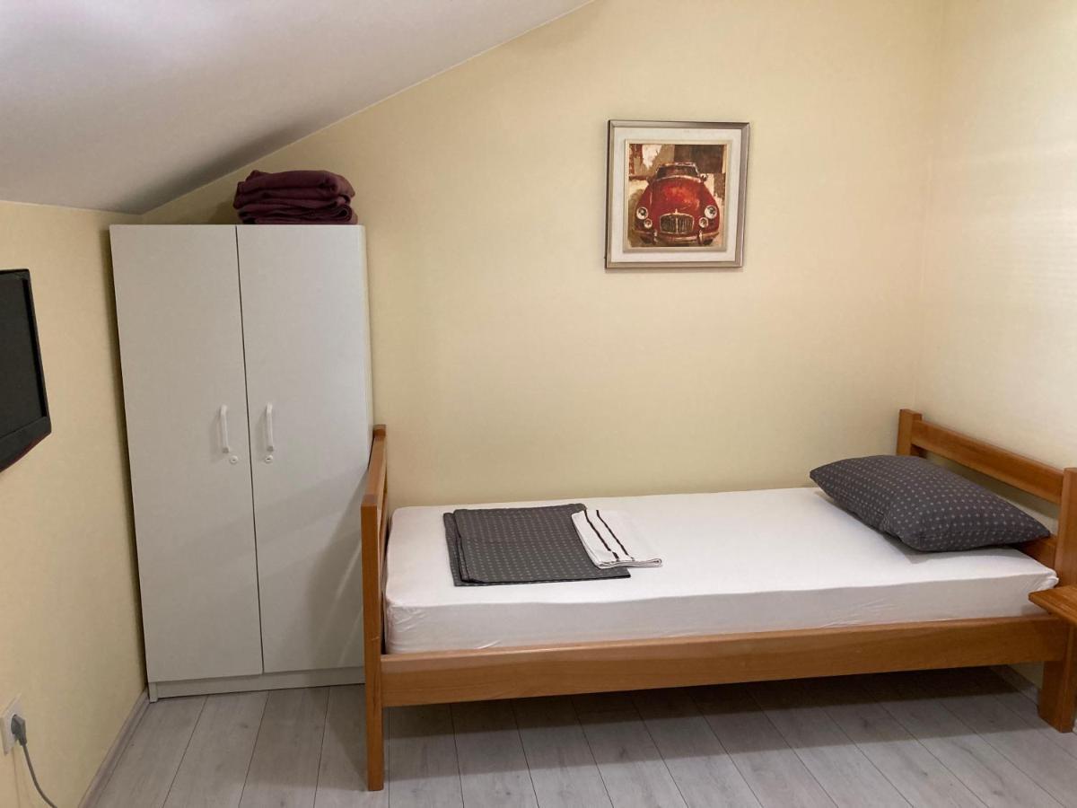 Hostel Jedvaj 크라피나 외부 사진