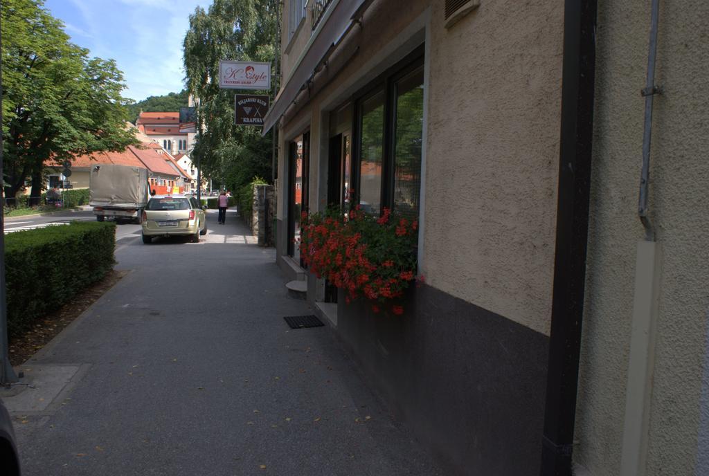 Hostel Jedvaj 크라피나 외부 사진